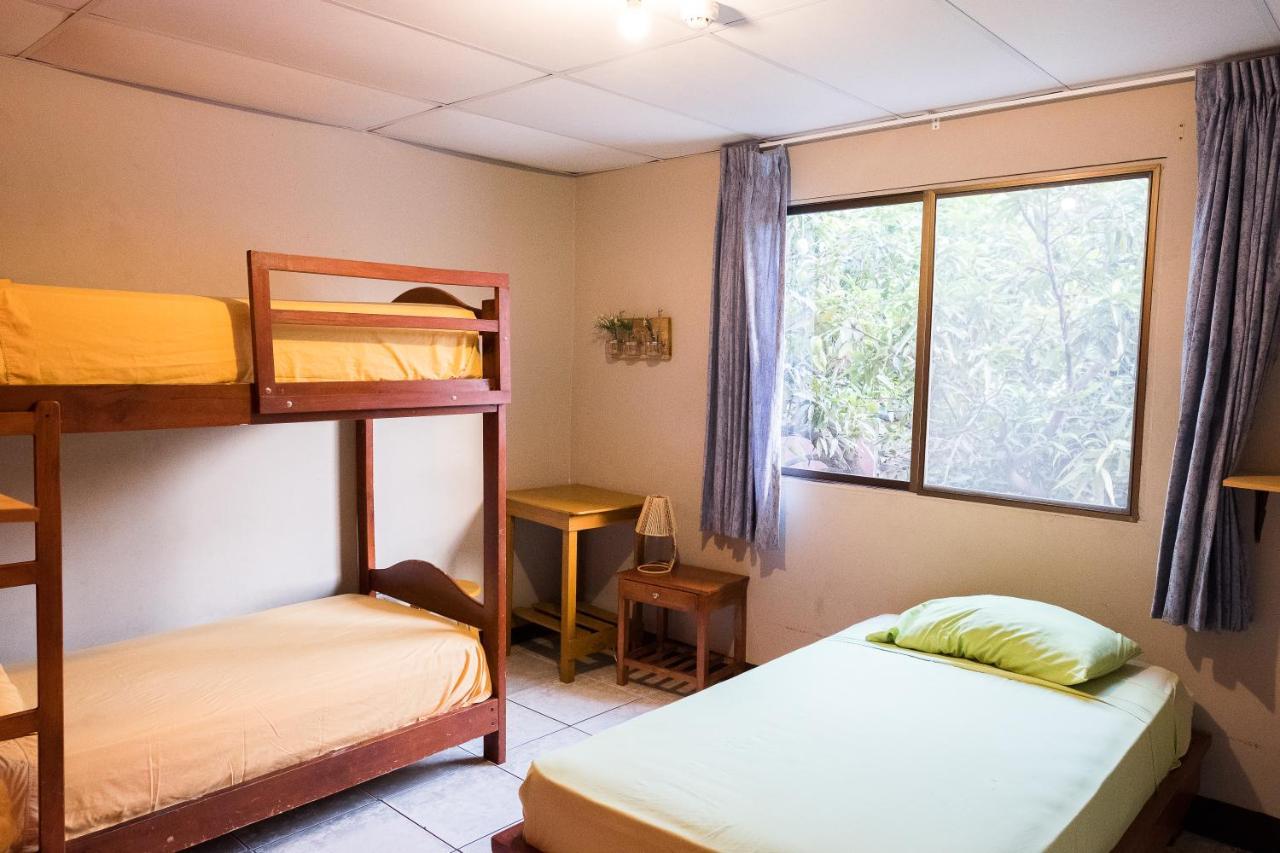 Hostel Nucapacha Guayaquil Exterior photo
