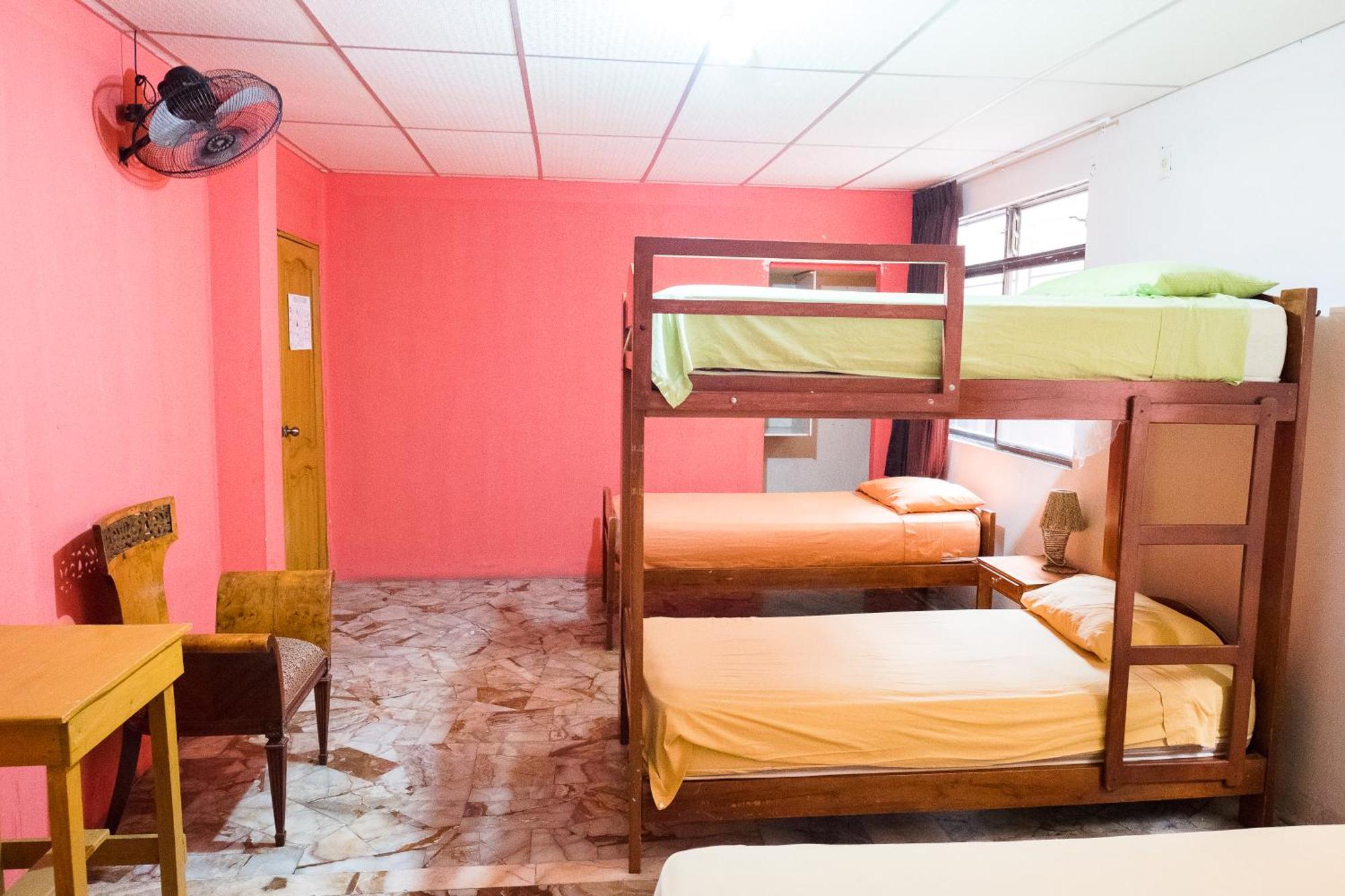 Hostel Nucapacha Guayaquil Exterior photo